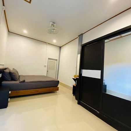 Mi Wo Homestay Ban Rak Thai Bagian luar foto