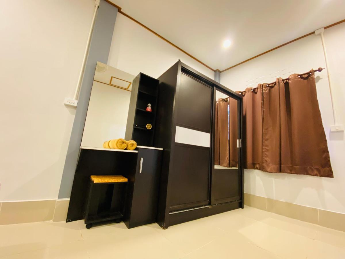 Mi Wo Homestay Ban Rak Thai Bagian luar foto